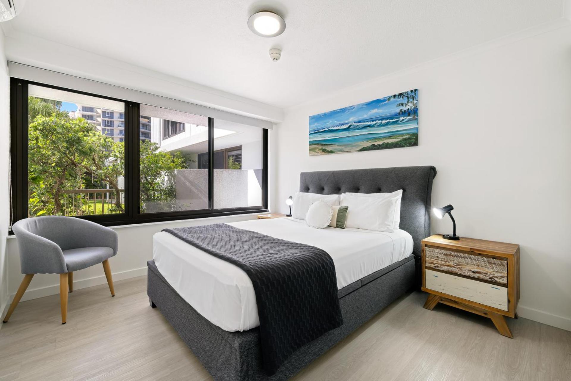 South Pacific Plaza - Official Aparthotel Броудбийч Екстериор снимка